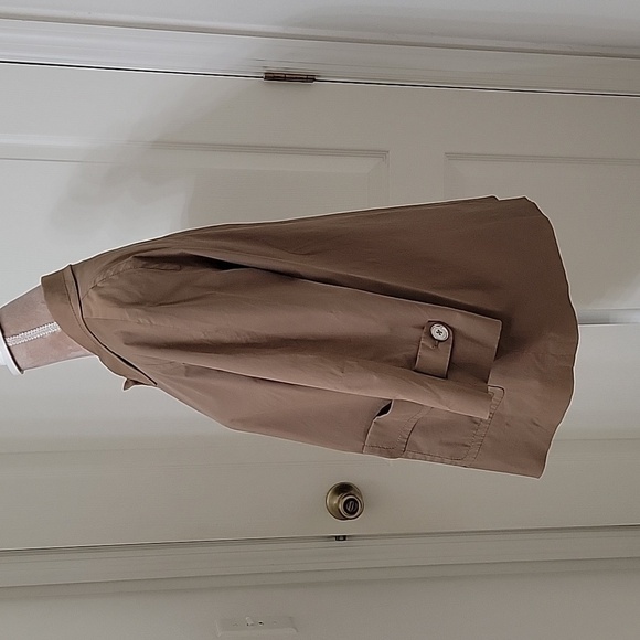Michael Kors, SIze 10 Beige / Khaki Jacket, A-Line Style, Excellent Used Cond. - Picture 3 of 11